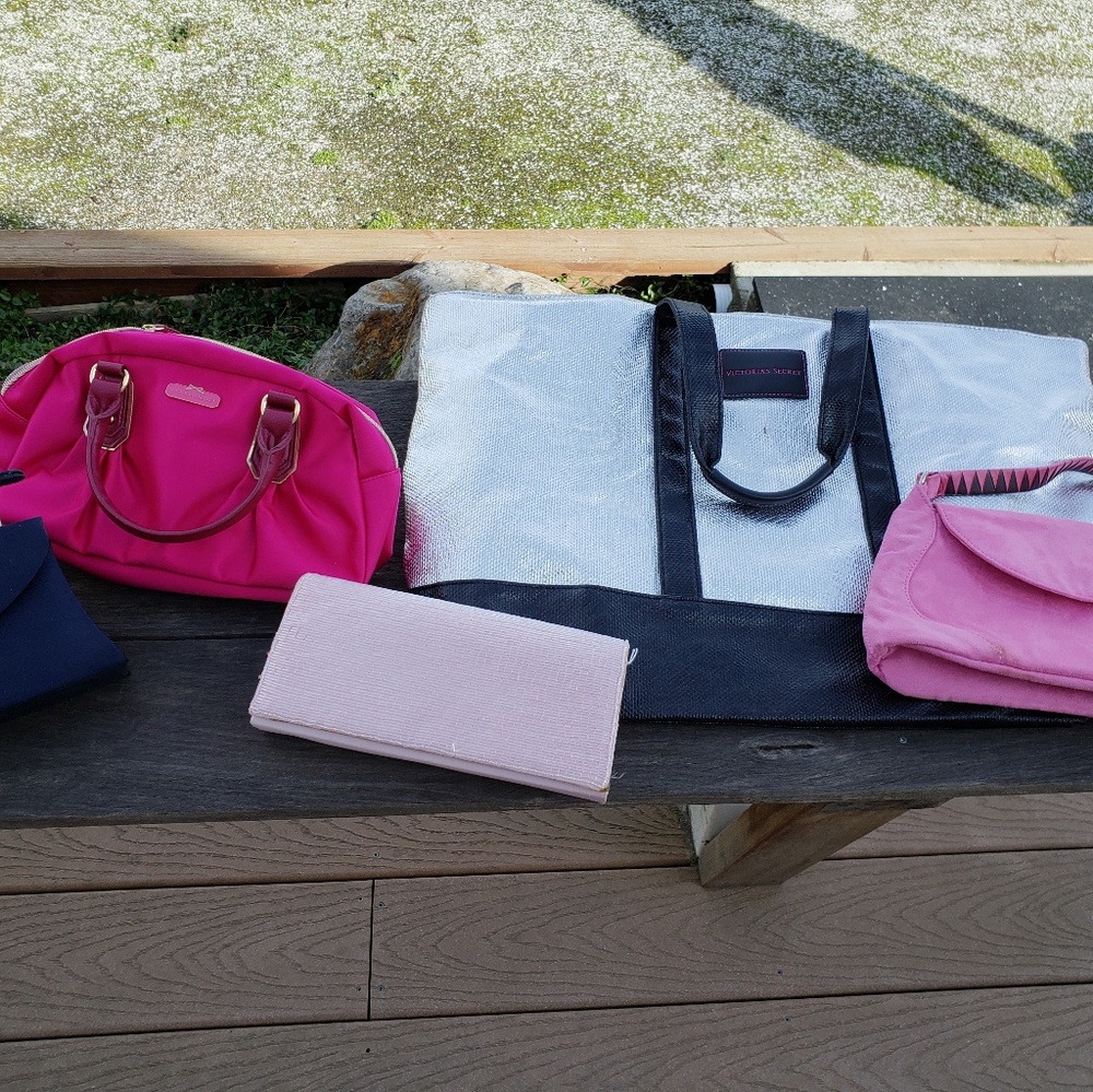 Purses-Victoria